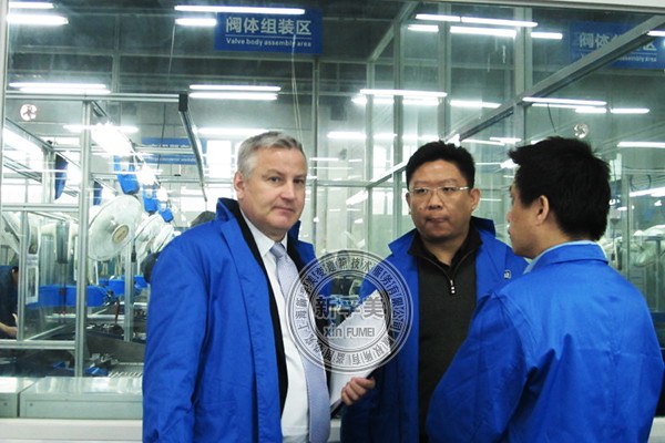 沃尔沃公司售后部技术总监参观我司
